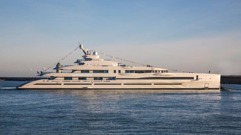 Benetti bàn giao siêu du thuyền lớn nhất của mình – M/Y LANA