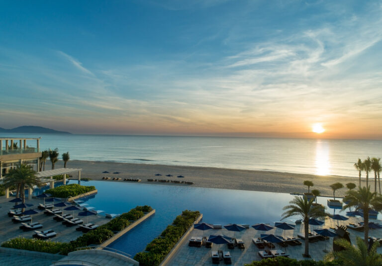 “Hè Thảnh Thơi, Nghỉ Ngơi Trọn Vẹn” cùng Sheraton Grand Danang