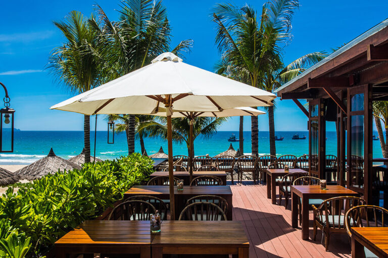 Khám phá Câu lạc bộ Bãi biển Beach Club – The Anam Cam Ranh