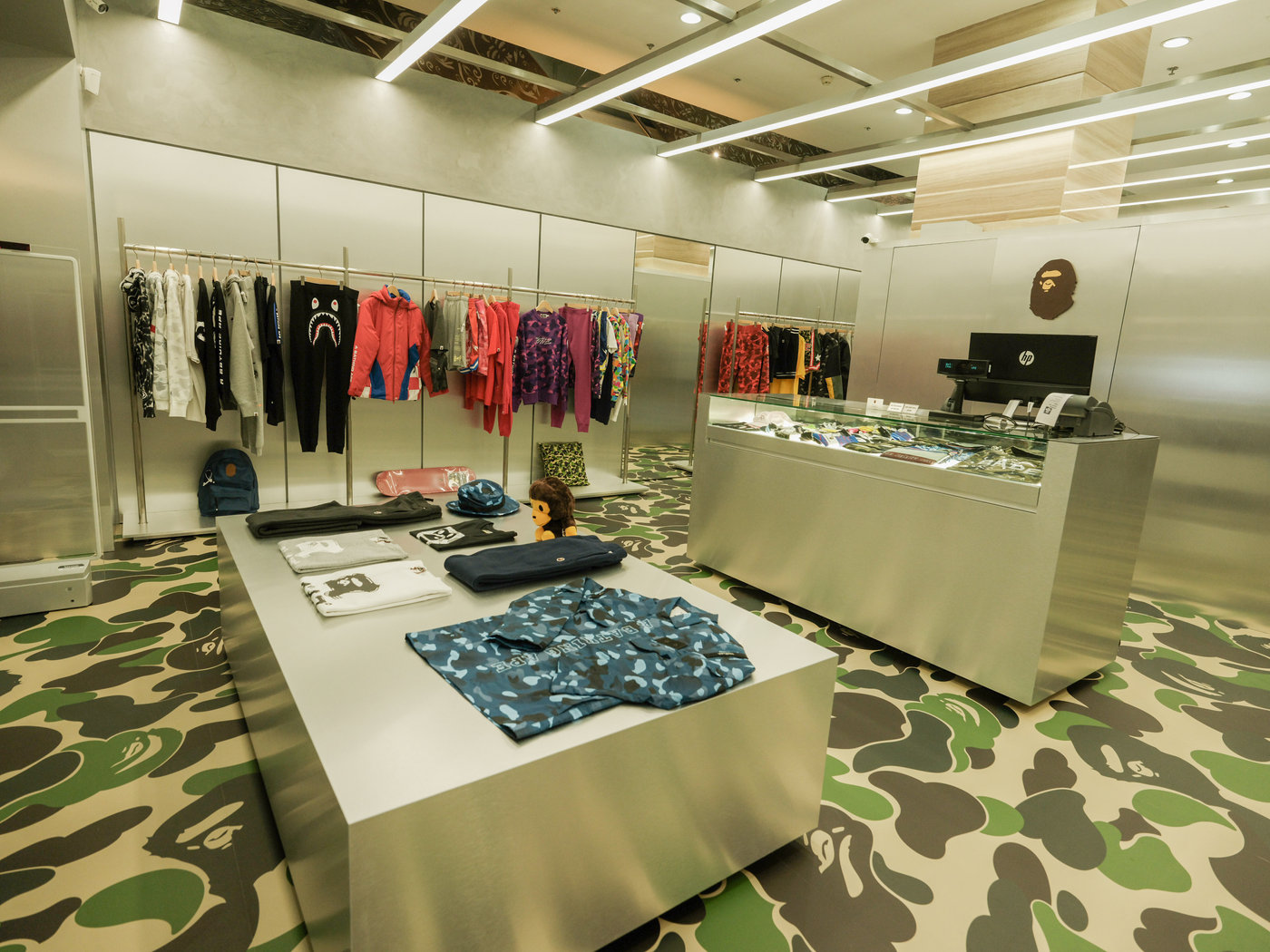 A Bathing Ape chính thức có mặt tại Việt nam