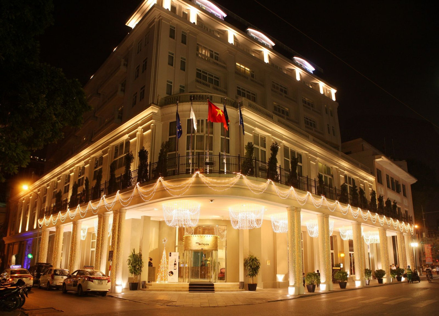 Đón một mùa Giáng sinh sum vầy, hạnh phúc tại De L’Opera Hà Nội