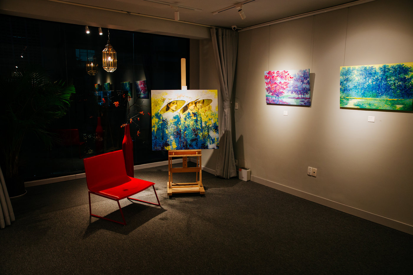 VY Gallery ra mắt triển lãm tranh mang sức sống thiên nhiên mãnh liệt