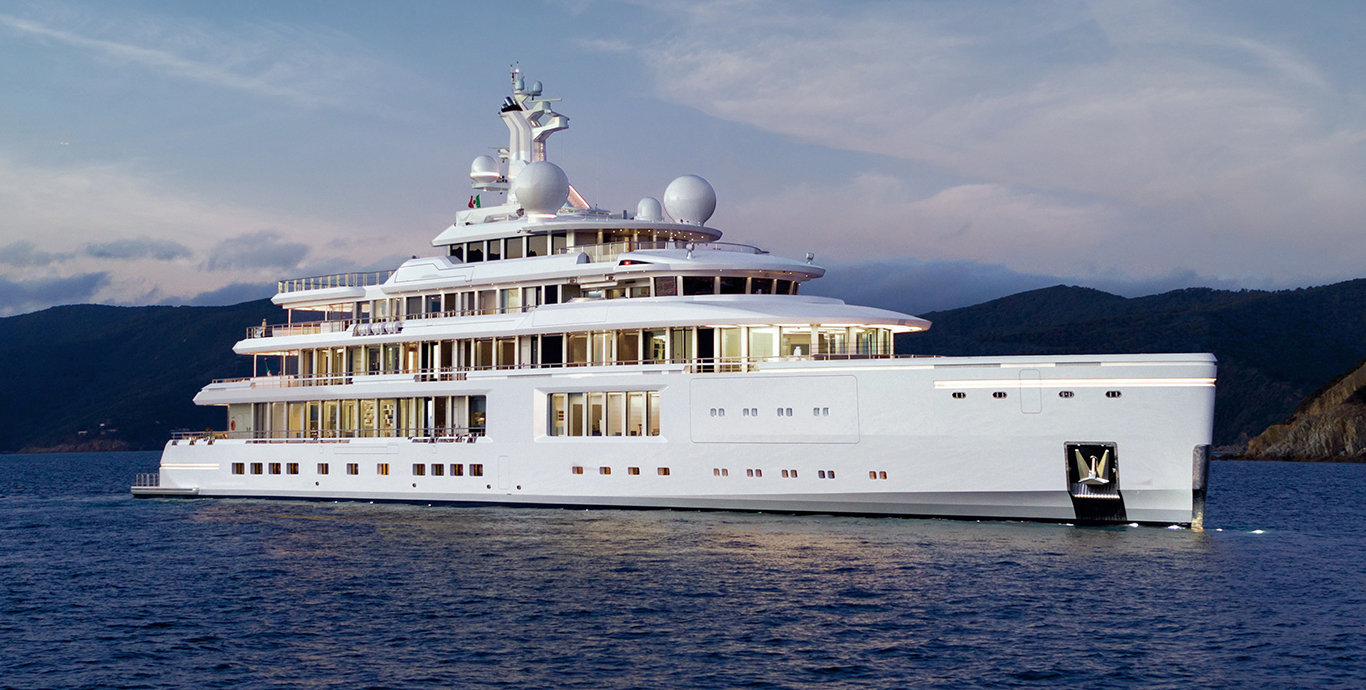 Benetti LUMINOSITY – siêu du thuyền với số phận “lận đận”