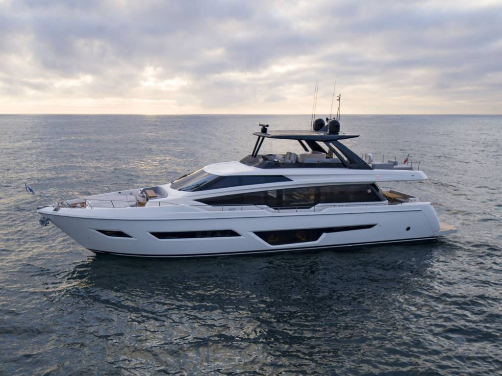 Ferretti Yachts 780 được tân trang dựa trên thiết kế của 500 & 1000