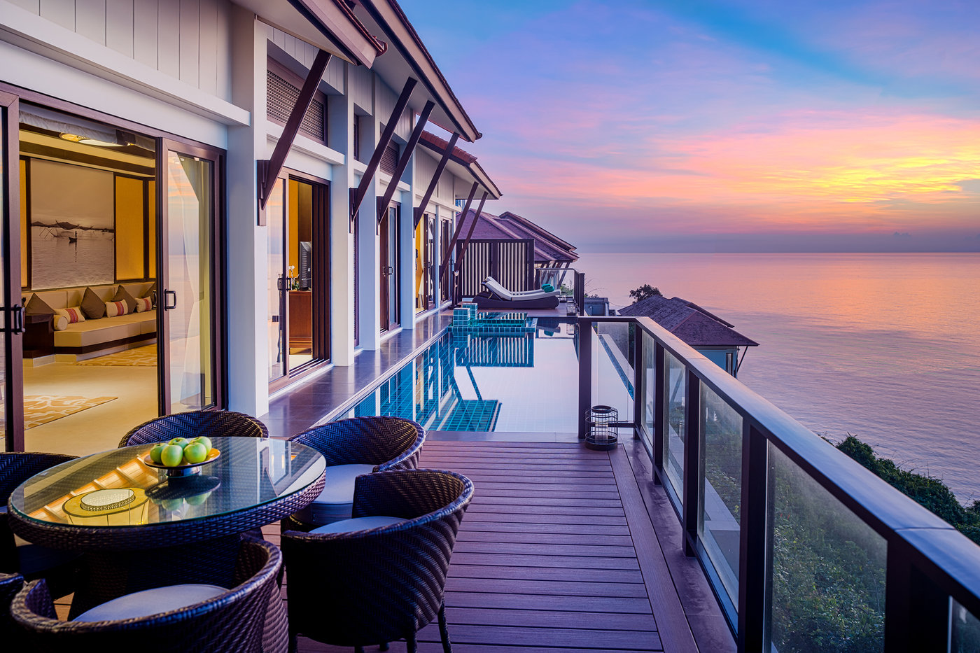 Danh hiệu “Khu nghỉ dưỡng biển hàng đầu Châu Á 2021” gọi tên Banyan Tree Lăng Cô