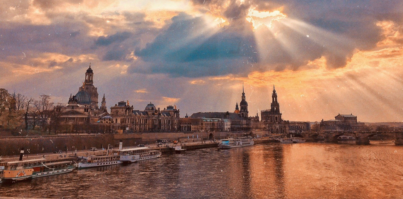 Dresden xinh đẹp và cổ kính – Hòn ngọc quý của vùng Đông Đức