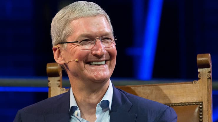 Tim Cook – CEO của Apple tiết lộ về việc ông đang đầu tư vào tiền điện tử