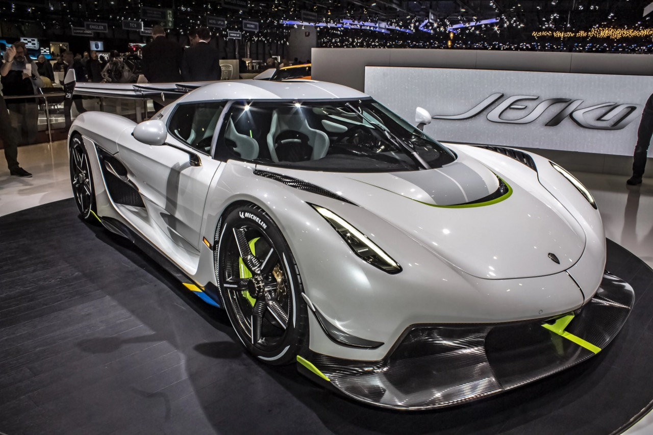 Koenigsegg Jesko: Chiếc Hypercar với "đôi cánh lướt gió" khổng lồ đầy mạnh mẽ