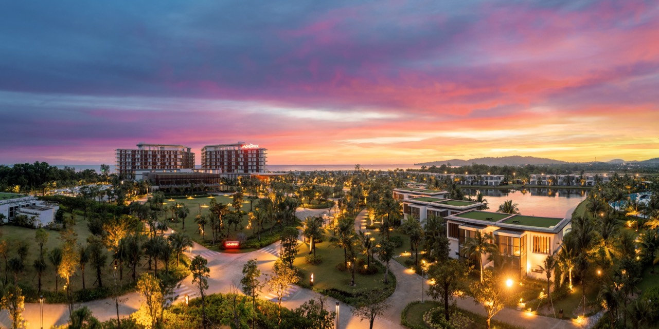 Tận hưởng "Mùa xuân xanh biếc" tại Mövenpick Resort  Waverly Phú Quốc