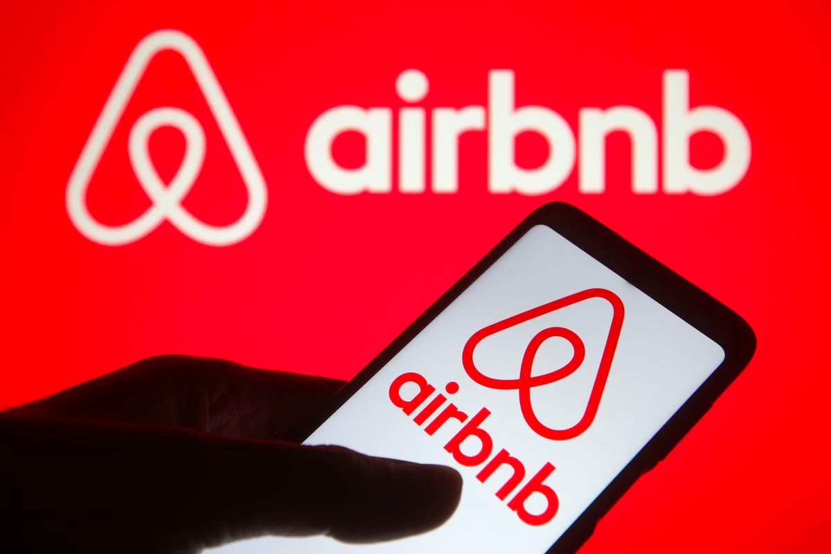 Airbnb vượt các ước tính của Wall Street về thu nhập và doanh thu