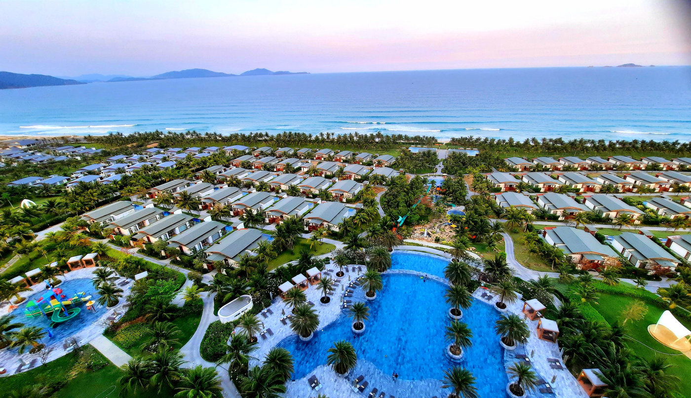 Tận hưởng ưu đãi "Kì Nghỉ Trọn Gói" nhân dịp 8.3 tại Mövenpick Resort Cam Ranh