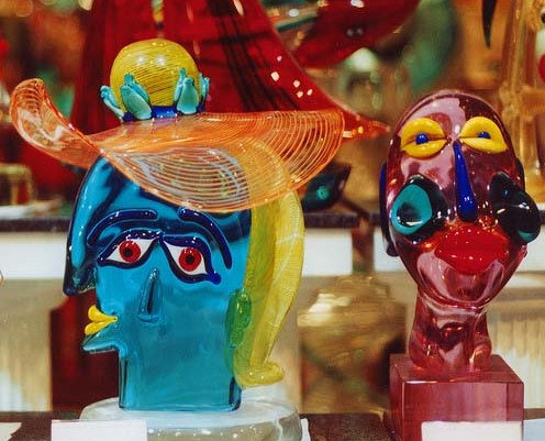 Đồ thuỷ tinh đắt giá Murano & cảm hứng nostalgia từ thẩm mỹ của thế kỷ trước