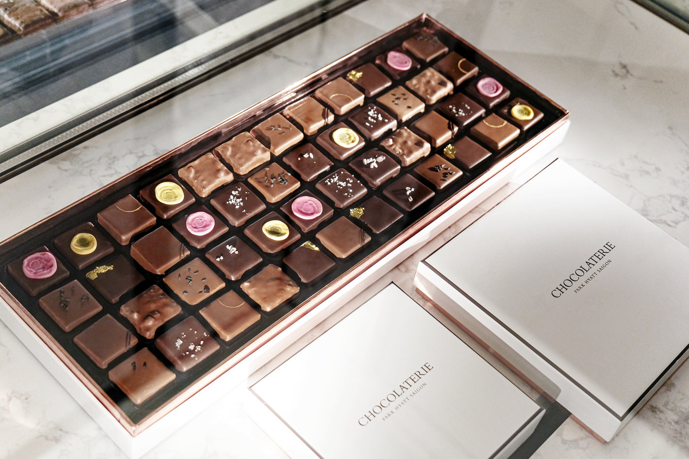 Park Hyatt ra mắt chocolate handmade; Renaissance Saigon đón mừng lễ tình nhân