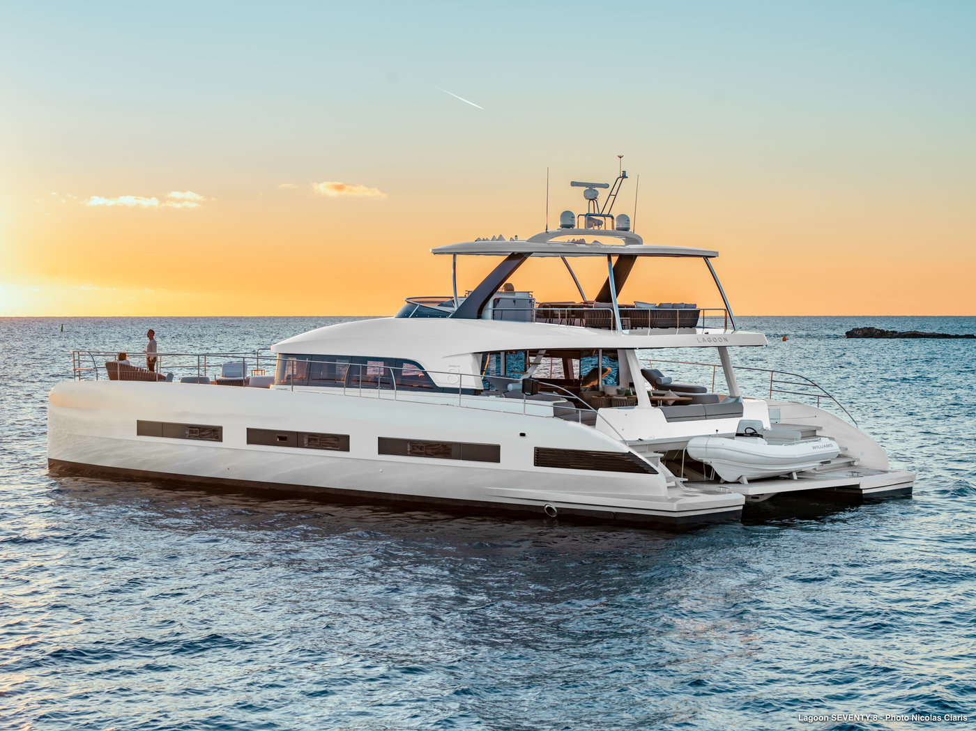 Siêu du thuyền "cực phẩm" catamaran SEVENTY 8 vừa về Việt Nam có gì đặc biệt?