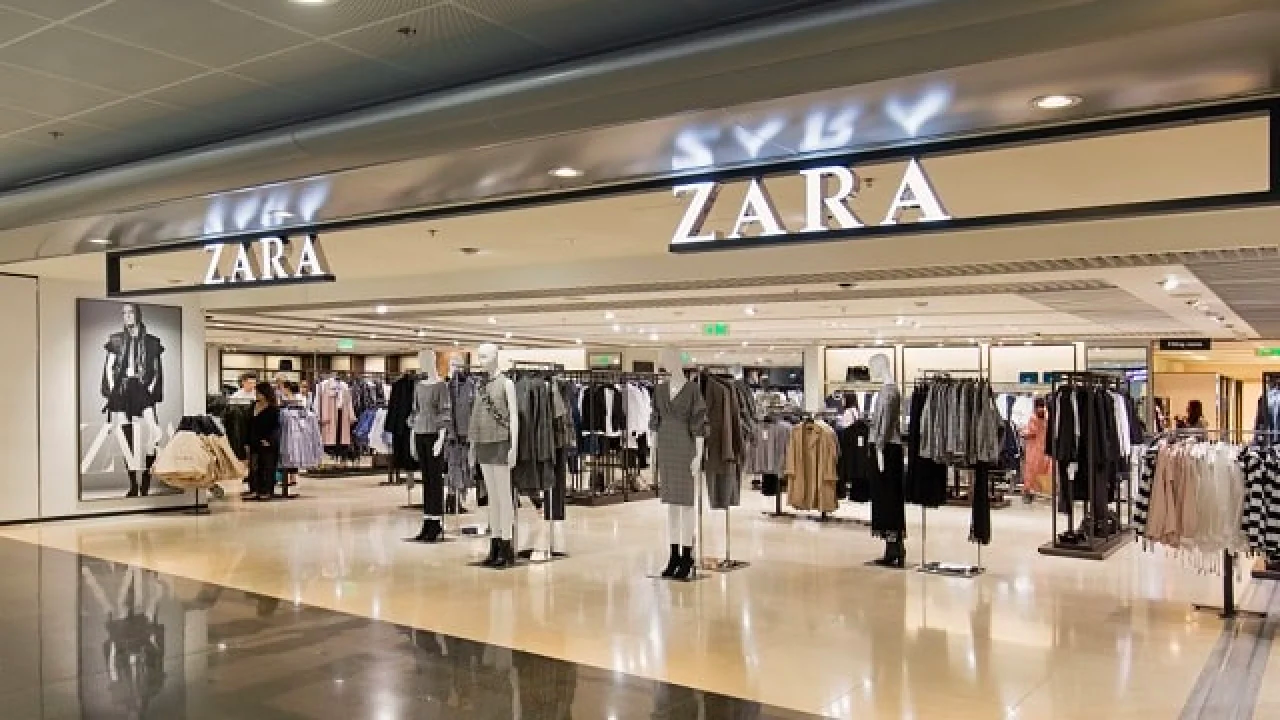 Tại sao Zara có thể vô tư đạo nhái chất xám của các hãng thời trang khác?