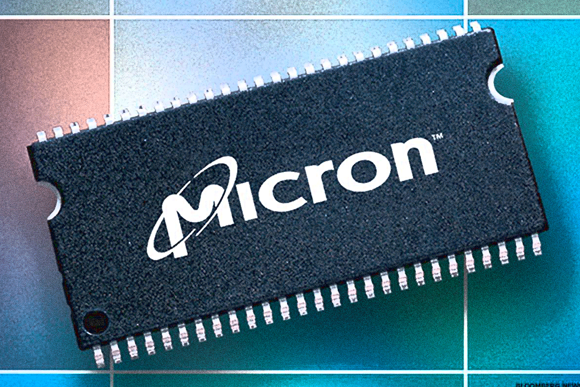 Cổ phiếu ngành chip giảm mạnh khi Micron dự báo nhu cầu thị trường suy giảm