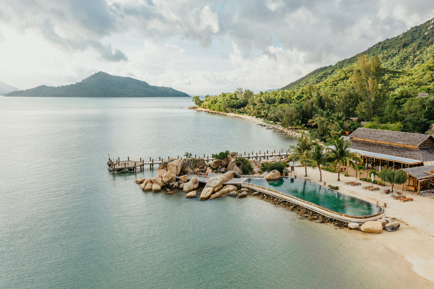 L’alya Ninh Van Bay – Nâng niu cảm xúc, tái tạo năng lượng cuộc sống