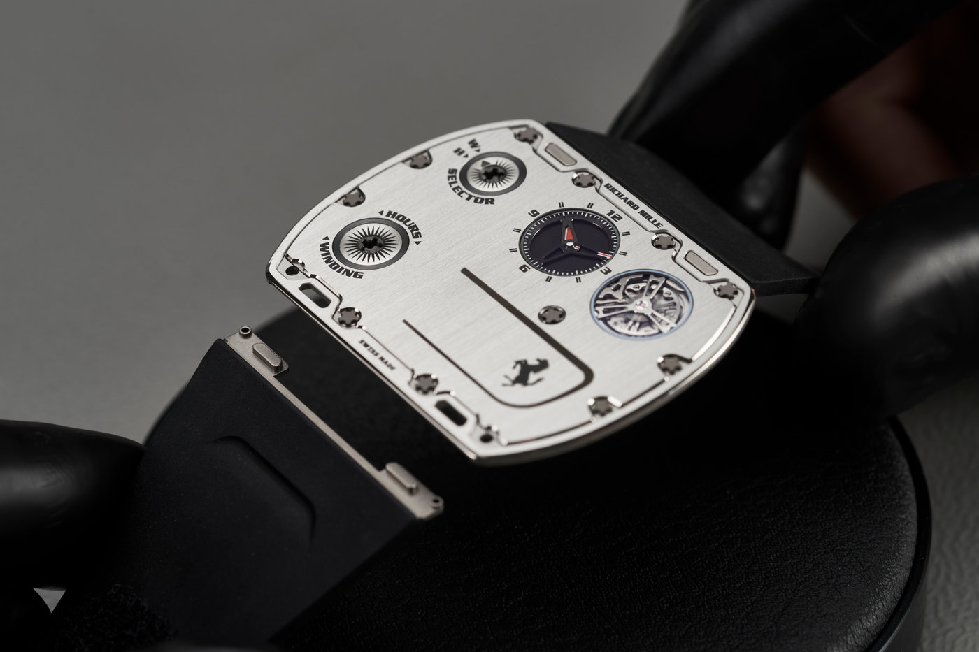 Richard Mille với RM UP-01 Ferrari – Chiến đấu đến từng giây phút cuối cùng
