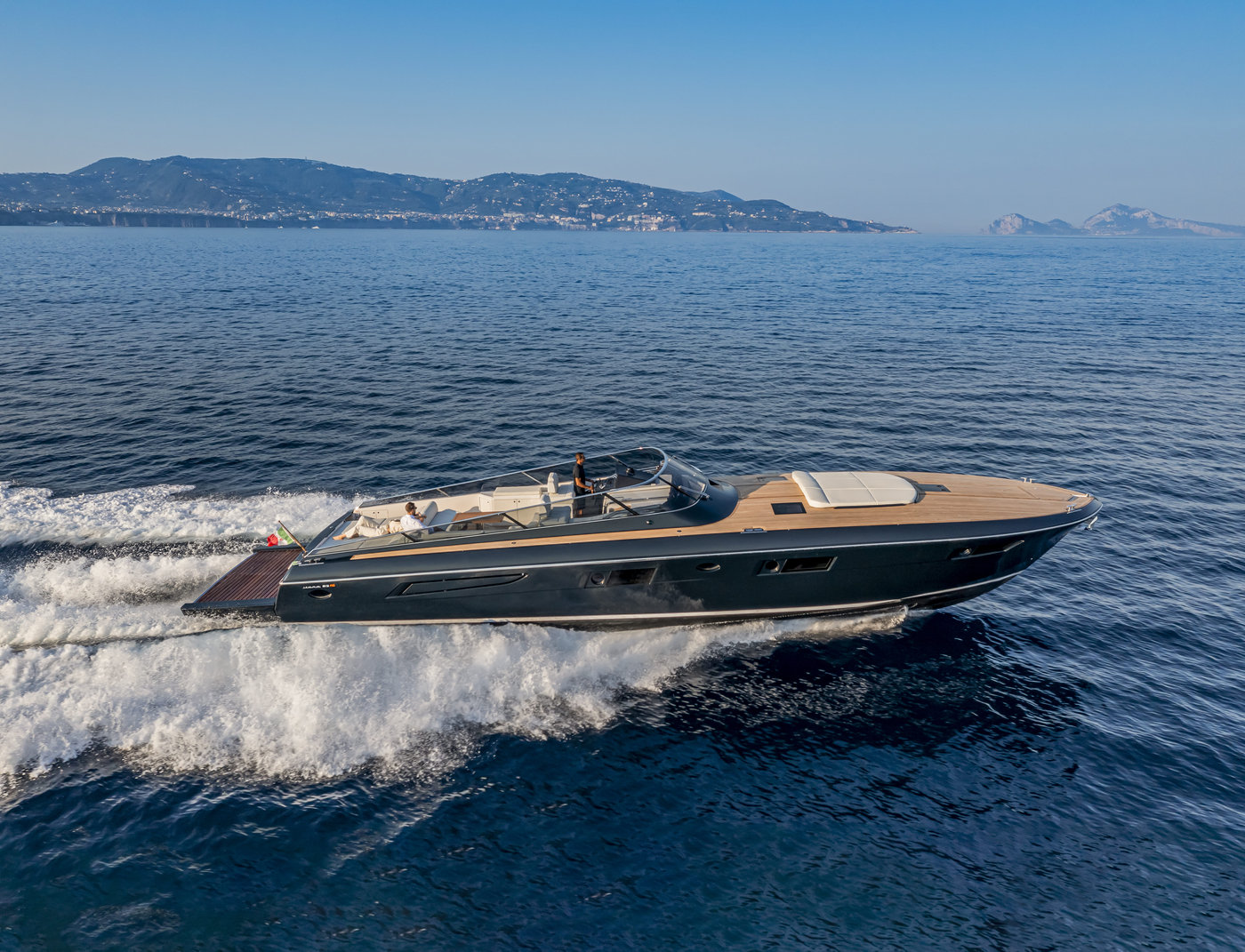 Open yacht Itama 62RS – Hình mẫu mới của sự tự do trong thiết kế