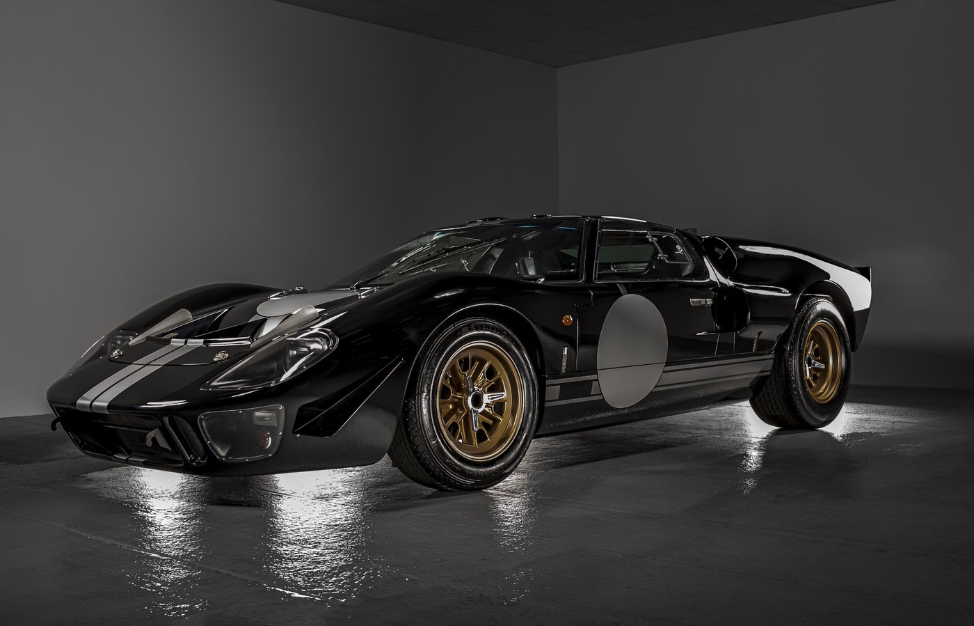 Huyền thoại Ford GT40 sắp trở lại với hệ thống động cơ điện hoàn toàn mới