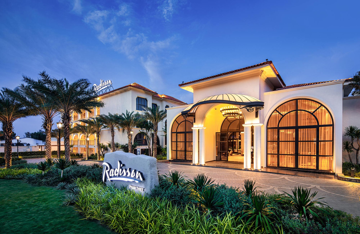 Radisson Resort Phan Thiết – "Boutique resort" ấn tượng với kiến trúc Địa Trung Hải