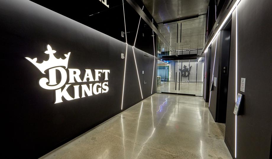 Giá trị cổ phiếu DraftKings giảm trong bối cảnh tăng trưởng chậm lại