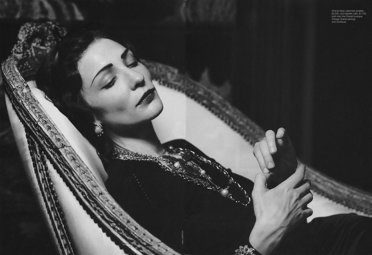 Dòng đồng hồ J12 sinh ra để tôn vinh người đàn bà huyền thoại Gabrielle Chanel