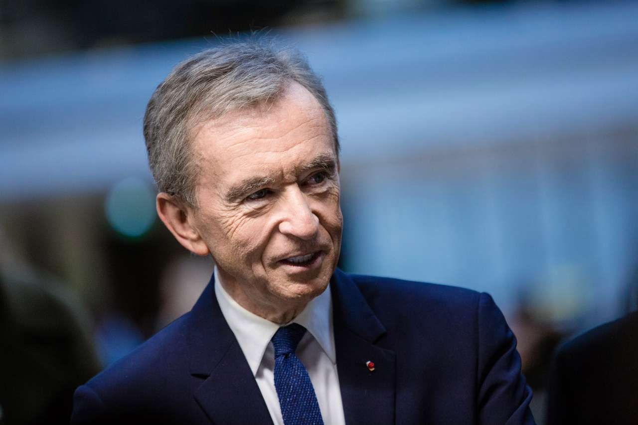 Bernard Arnault – Người giàu nhất thế giới hiện nay là người như thế nào?