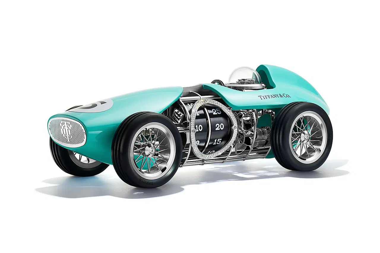 Tiffany & Co. giới thiệu mẫu đồng hồ để bàn cơ học Time for Speed giá gần 1 tỷ