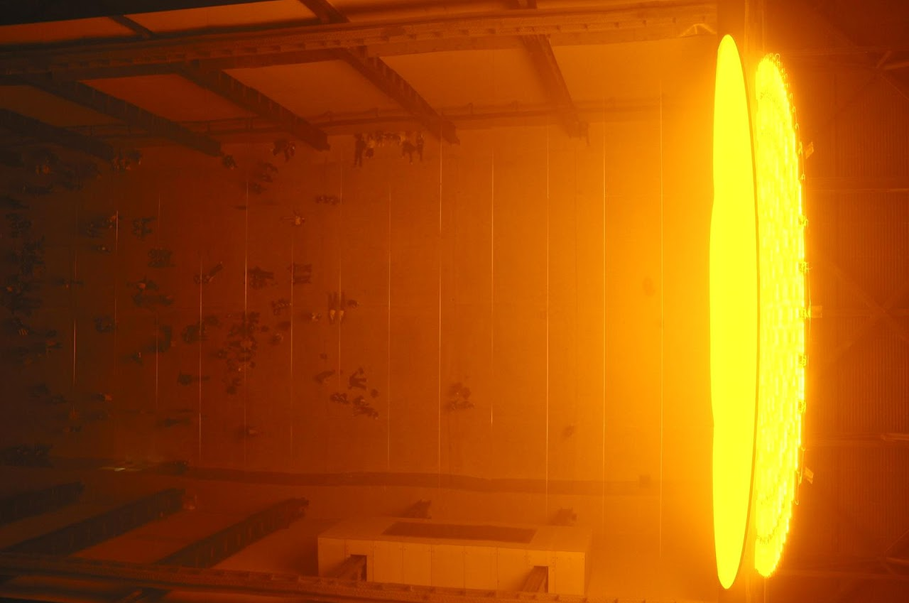Cận kề mặt trời và sự hiện hữu, một sắp đặt đương đại của Olafur Eliasson