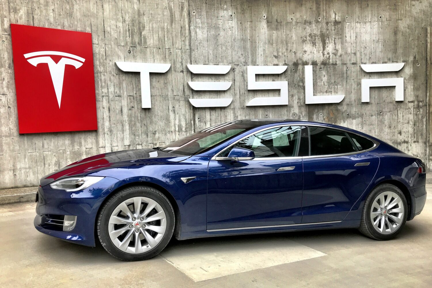 Công ty Tesla công bố doanh thu quý I không đạt kỳ vọng của Phố Wall