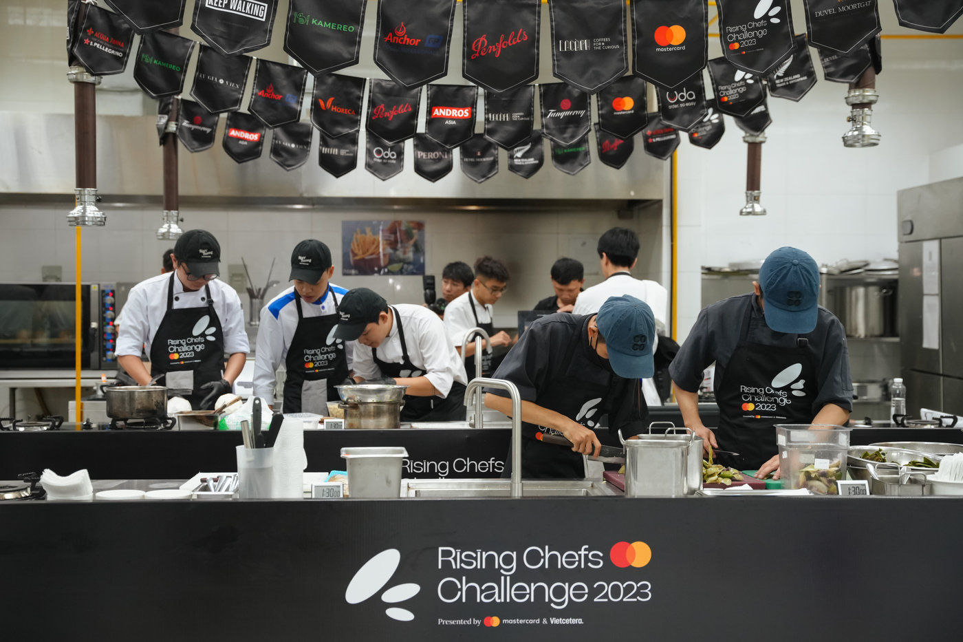 Nâng tầm những món ngon thời thơ ấu tại "Thách thức Đầu bếp Tiềm năng" 2023
