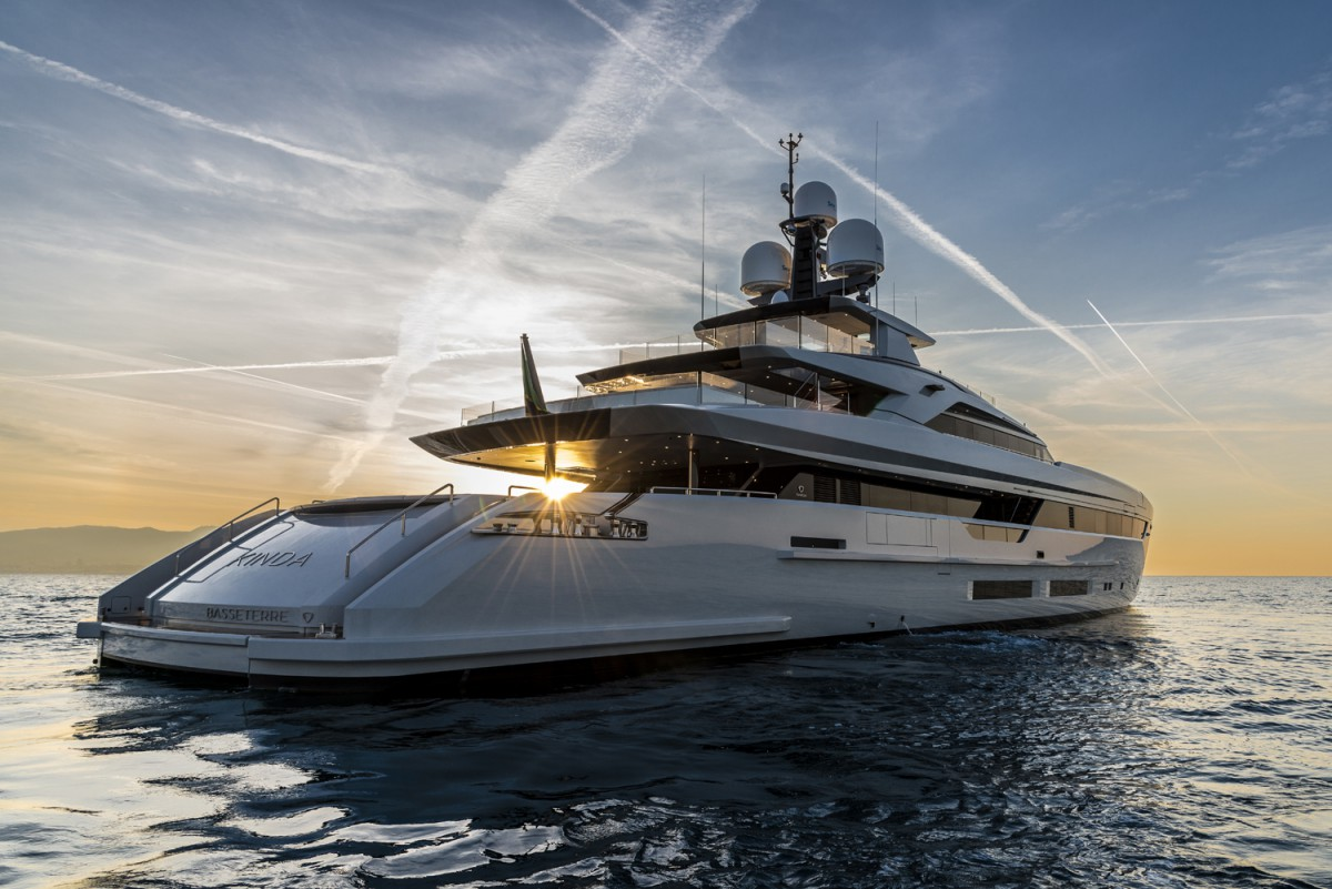 Tankoa M/Y Kinda – Biểu tượng của sự xuất sắc trong ngành sản xuất du thuyền Ý