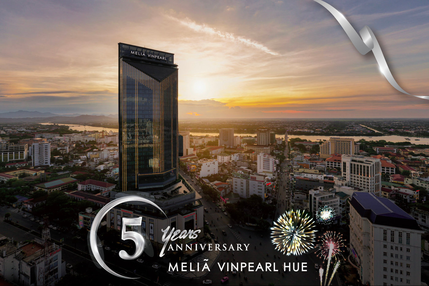 Mừng sinh nhật lần 5, Meliá Vinpearl Huế nhận giải thưởng World Travel Awards 2023