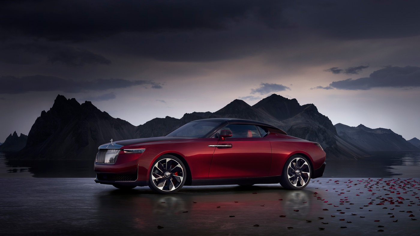 Rolls-Royce Droptail Coachbuild Roadster – nghệ thuật & chuyển động đan xen