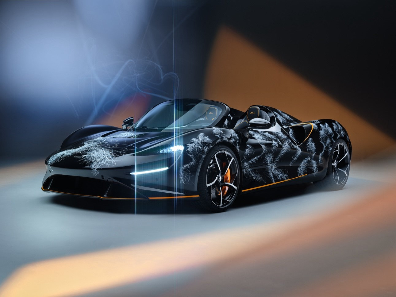 Có gì đặc biệt trên phiên bản McLaren Elva buồng lái mở đầu tiên cập bến Việt Nam?