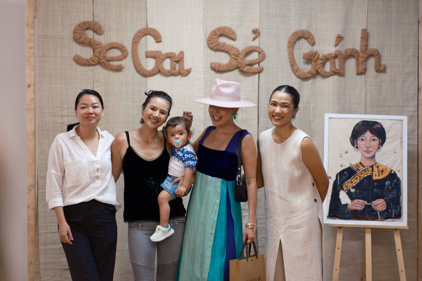 Kết nối tình người qua sợi vải xanh với workshop “Gieo Nắng” của EWA