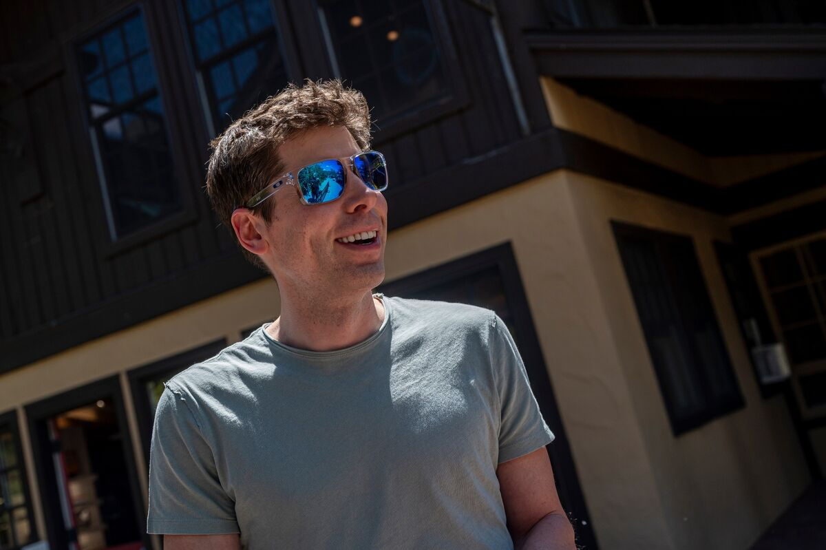 Hậu trường đằng sau sự kiện CEO Sam Altman bị sa thải khỏi OpenAI
