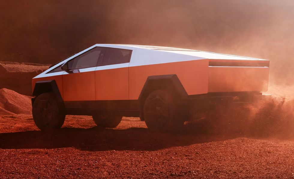 Tesla Cybertruck 2024: Quái thú điện mạnh 845 mã lực có khả năng tăng tốc ‘nghẹt thở’
