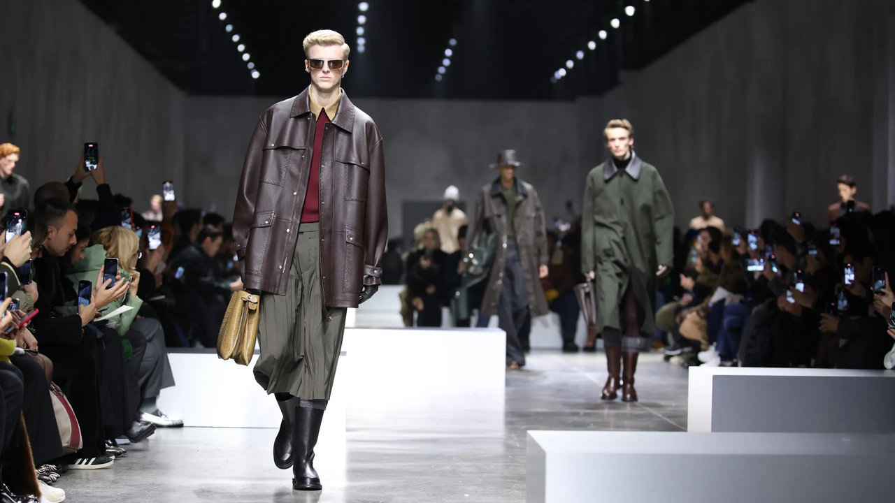 Fendi Thu Đông Nam 2024: Bản giao hưởng giữa nét mộc mạc đồng quê & dấu ấn đô thị