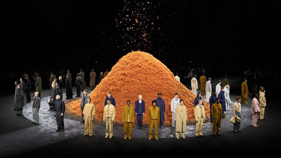 BST Zegna Thu Đông Nam 2024: Đẳng cấp của sự xa hoa với len cashmere