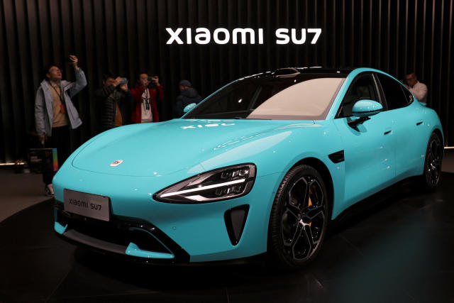 Xiaomi ra mắt xe điện "3 hơn" thách thức Tesla: Giá rẻ hơn, chạy xa hơn, đẹp hơn Model 3