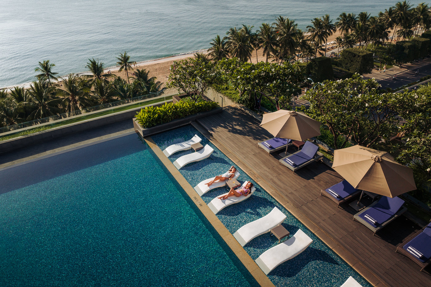Ưu đãi mùa hè hấp dẫn cùng Renaissance Saigon, Sheraton Nha Trang, Marriott Danang