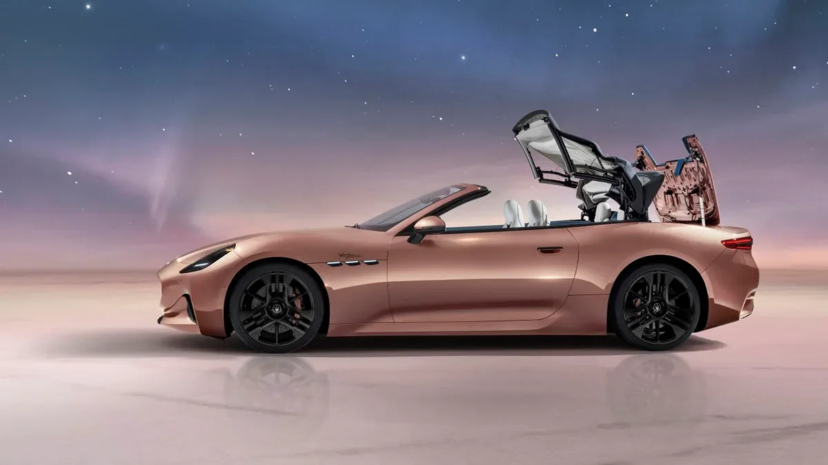 Maserati ra mắt siêu xe điện mui trần GranCabrio Folgore với giá 203.000 USD