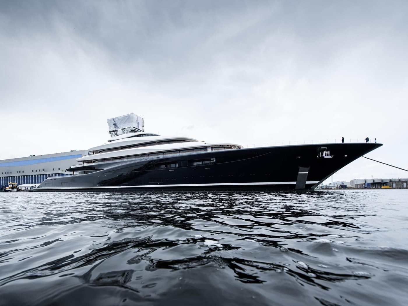 Feadship Project 821 – Siêu du thuyền đầu tiên trên thế giới phát thải ra nước