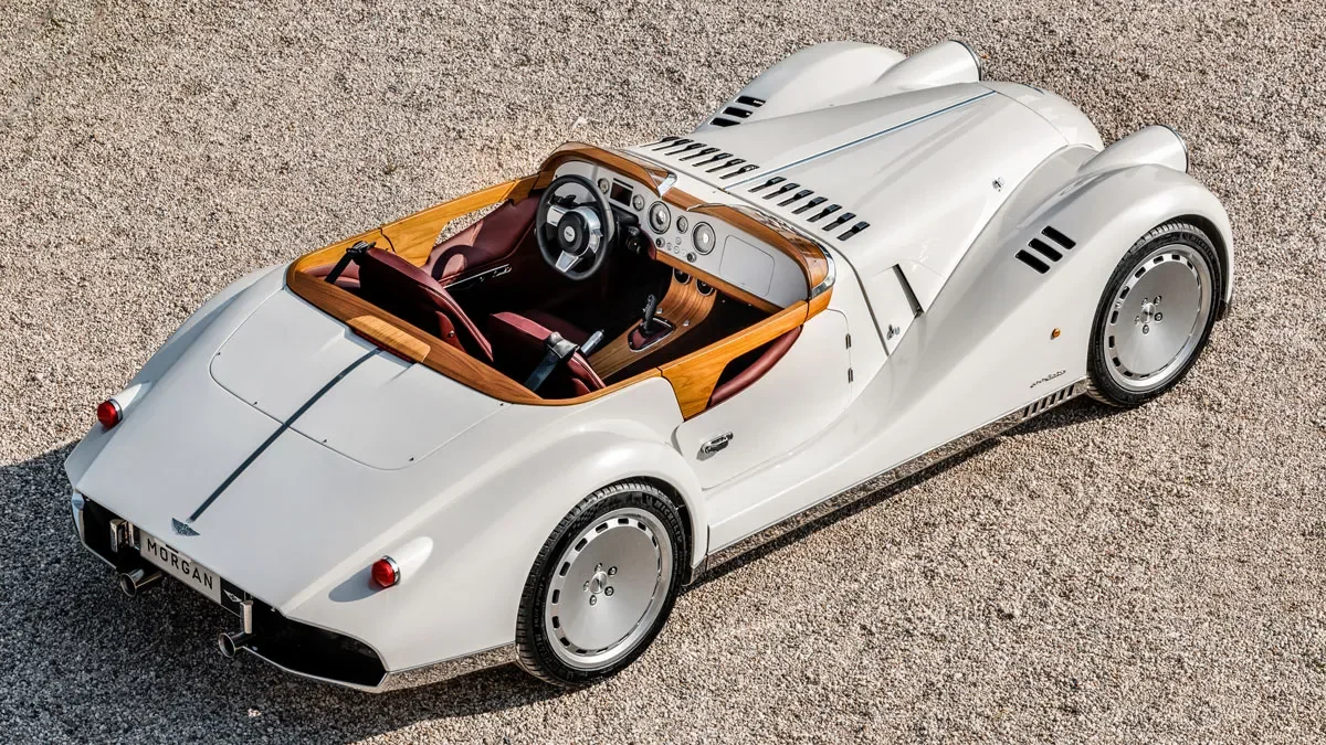 Morgan và Pininfarina hợp tác  tạo nên Midsummer – siêu phẩm với hơn 250 giờ chế tạo