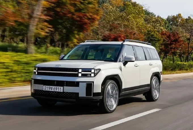 Hyundai SantaFe sắp ra mắt ở thị trường Việt Nam, giá chỉ khoảng 1,4 tỷ đồng