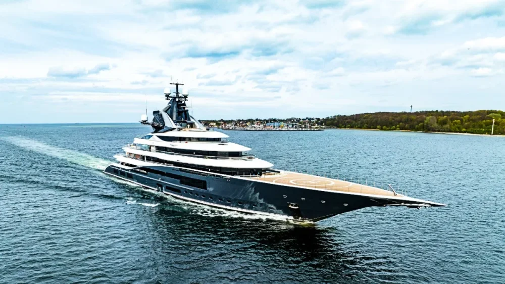 Siêu du thuyền Kismet với phòng khách dưới nước sắp ra mắt tại Monaco Yacht Show