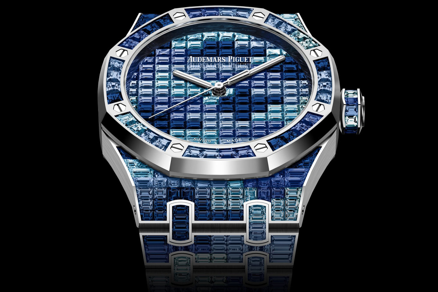 Audemars Piguet Royal Oak & nghệ thuật chế tác đá quý tinh xảo với họa tiết camouflage