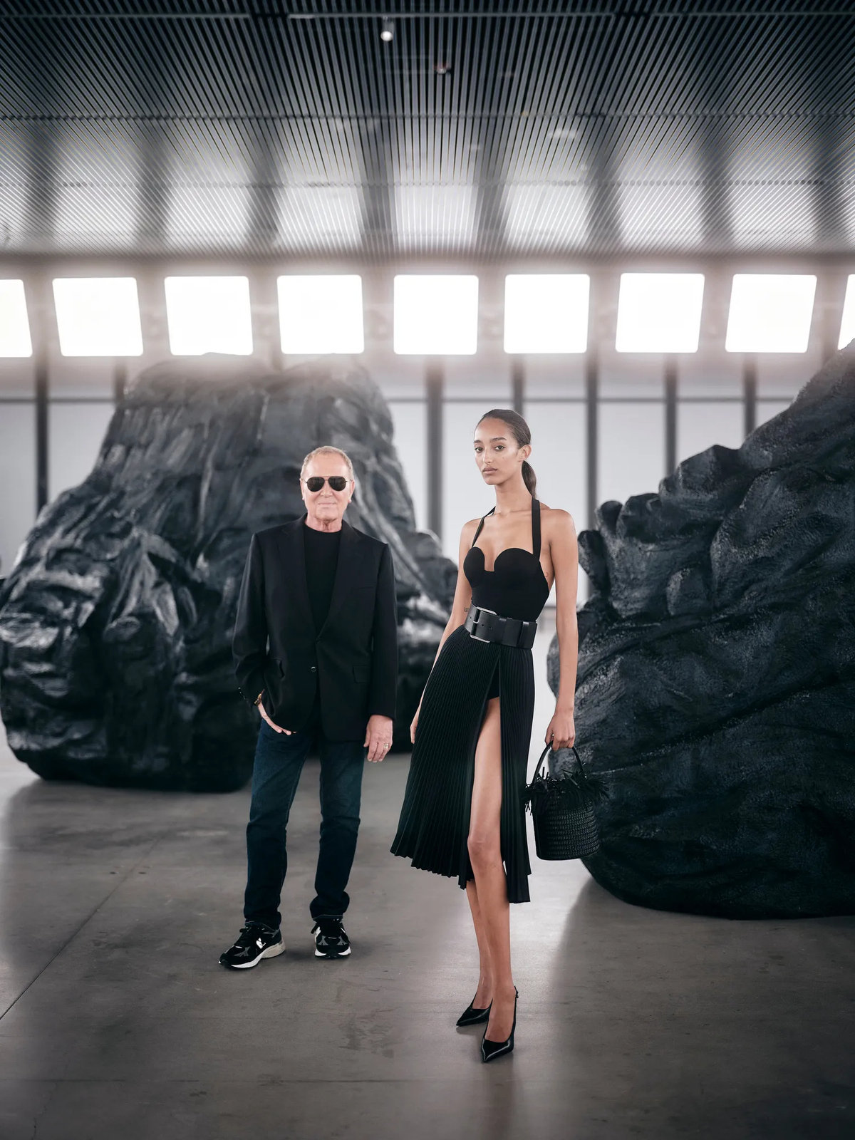 BST Michael Kors Xuân Hè 2025: Sức quyến rũ của sự sang trọng thầm lặng